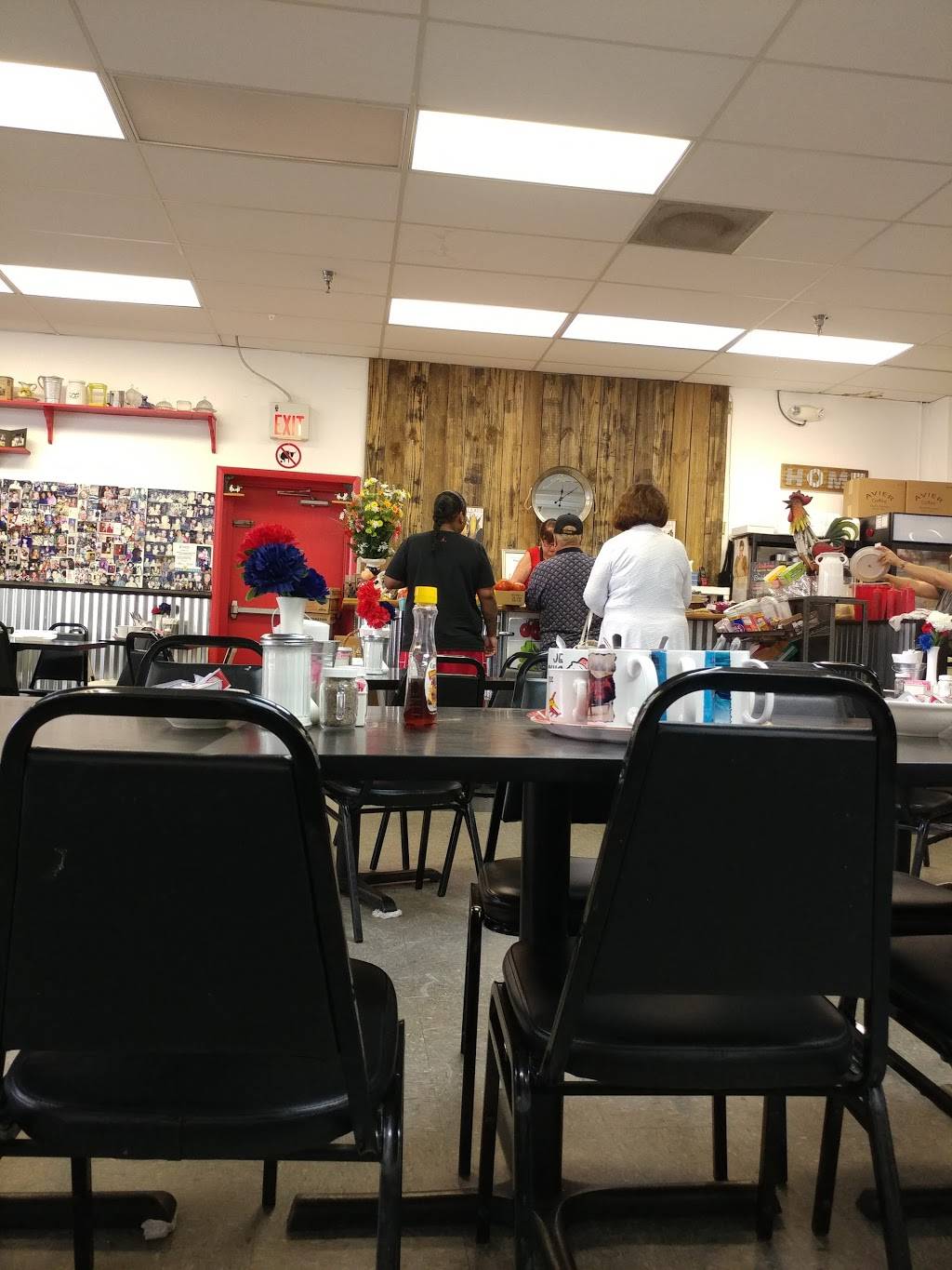 Plummer Family Restaurant | restaurant | 11758 East Doctor Martin L King Junior Bl, Seffner, FL 33584, USA | 8136614390 OR +1 813-661-4390