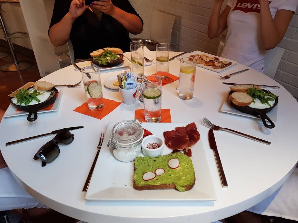 Leopolds Kafe Restaurant | bakery | 3315 Cadys Alley NW, Washington, DC 20007, USA | 2029656005 OR +1 202-965-6005