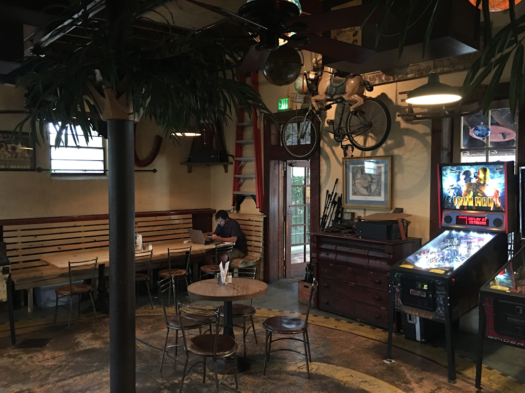 New World Brewery | restaurant | 810 E Skagway Ave, Tampa, FL 33604, USA | 8133040460 OR +1 813-304-0460