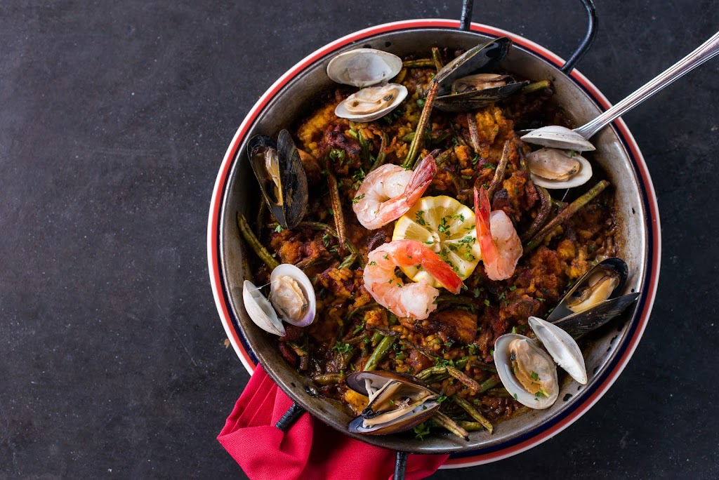 La Bodega | restaurant | 703 Southwest Blvd, Kansas City, MO 64108, USA | 8164728272 OR +1 816-472-8272