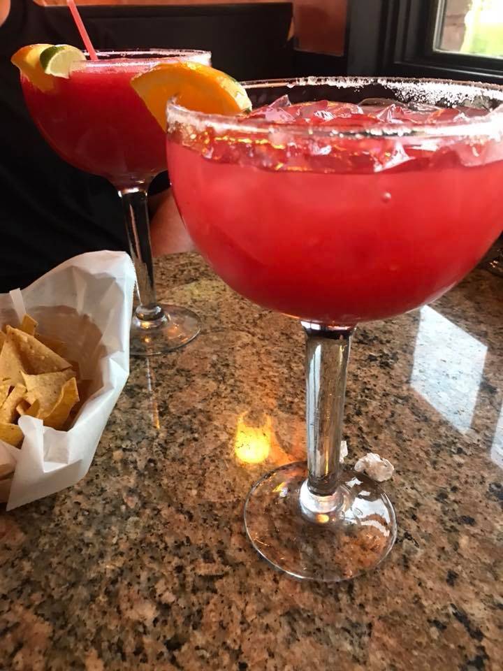 Mariachi Mexican Restaurant Bar and Grill | restaurant | 1818 W War Memorial Dr, Peoria, IL 61614, USA | 3094313109 OR +1 309-431-3109