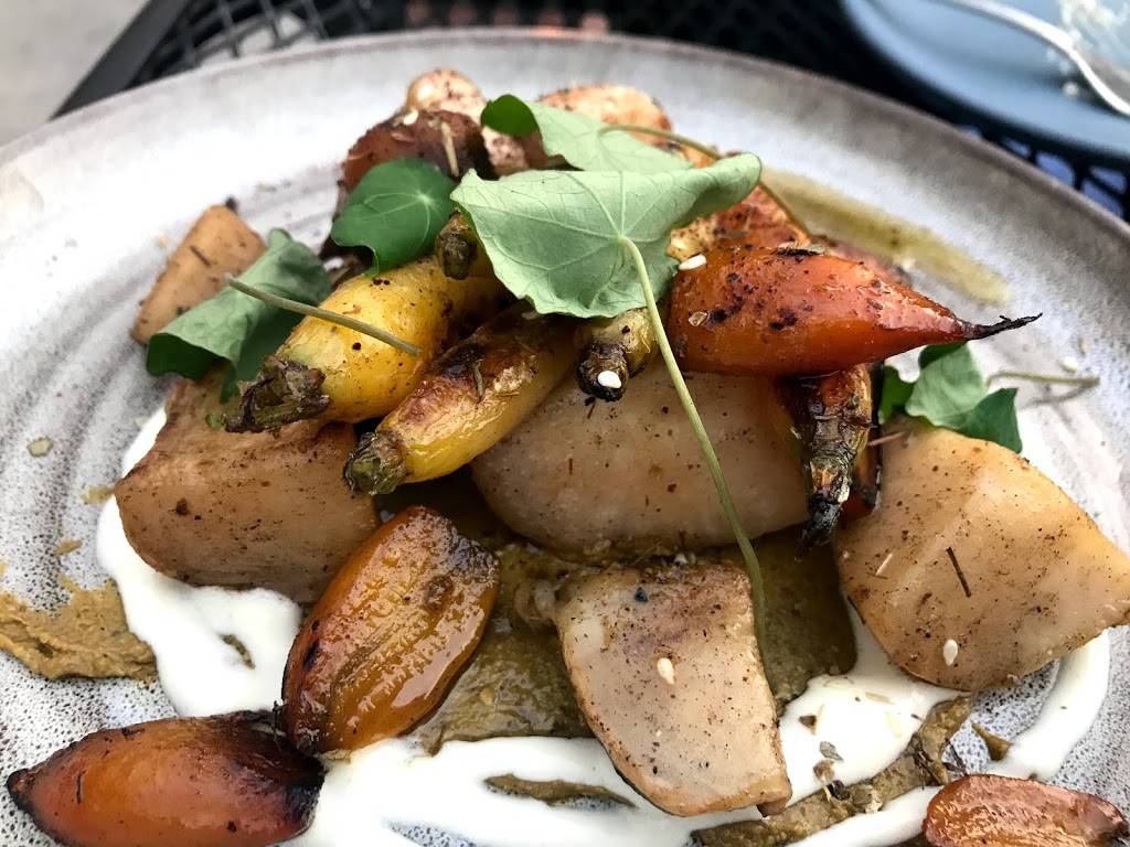 The White Bull | restaurant | 123 E Court Square, Decatur, GA 30030, USA | 4046005649 OR +1 404-600-5649