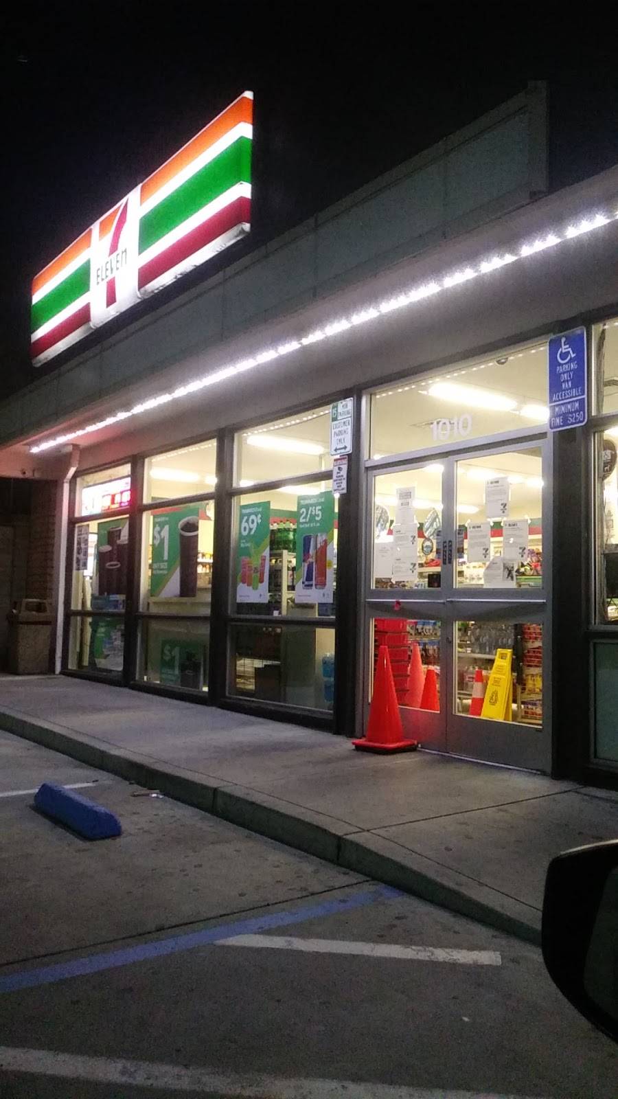 7-Eleven | bakery | 1010 Hillside Blvd, Daly City, CA 94014, USA | 6509941528 OR +1 650-994-1528
