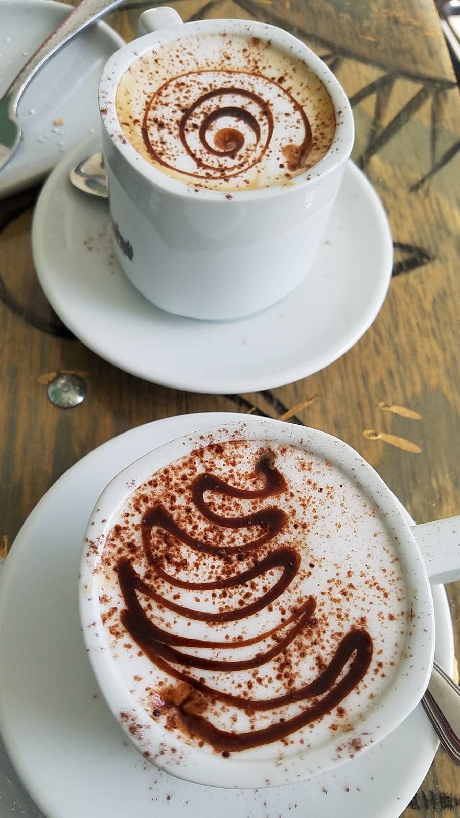 Pinocchio on the Bay | restaurant | 1830 N Bayshore Dr CP2, Miami, FL 33133, USA | 3053720556 OR +1 305-372-0556