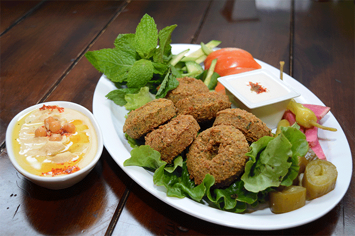 Village Mart and Deli | restaurant | 506 Las Posas Rd, Camarillo, CA 93010, USA | 8054845202 OR +1 805-484-5202