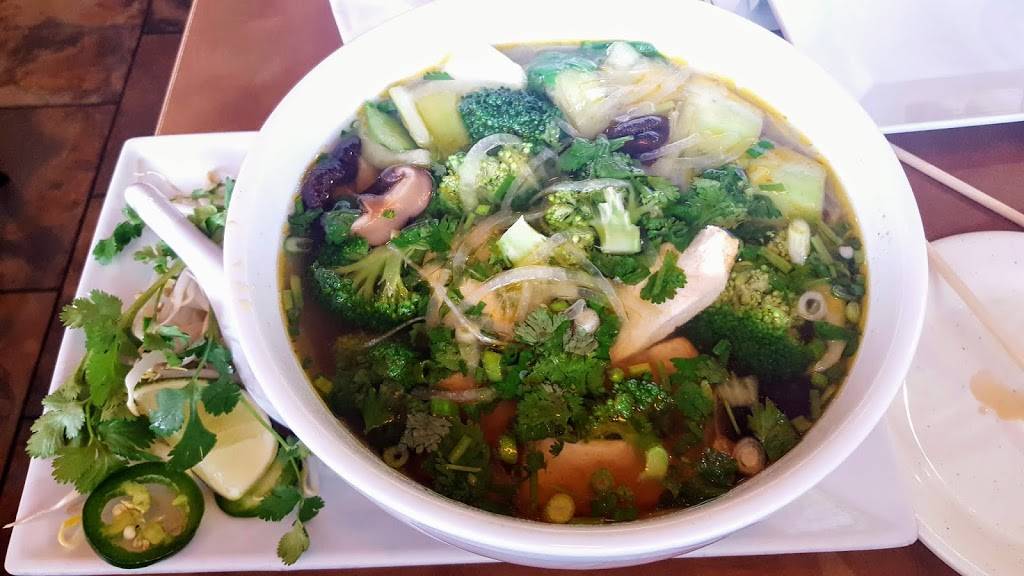 Pho V Noodle House & Sushi | restaurant | 3504 Harwood Rd, Bedford, TX 76021, USA | 8178640222 OR +1 817-864-0222