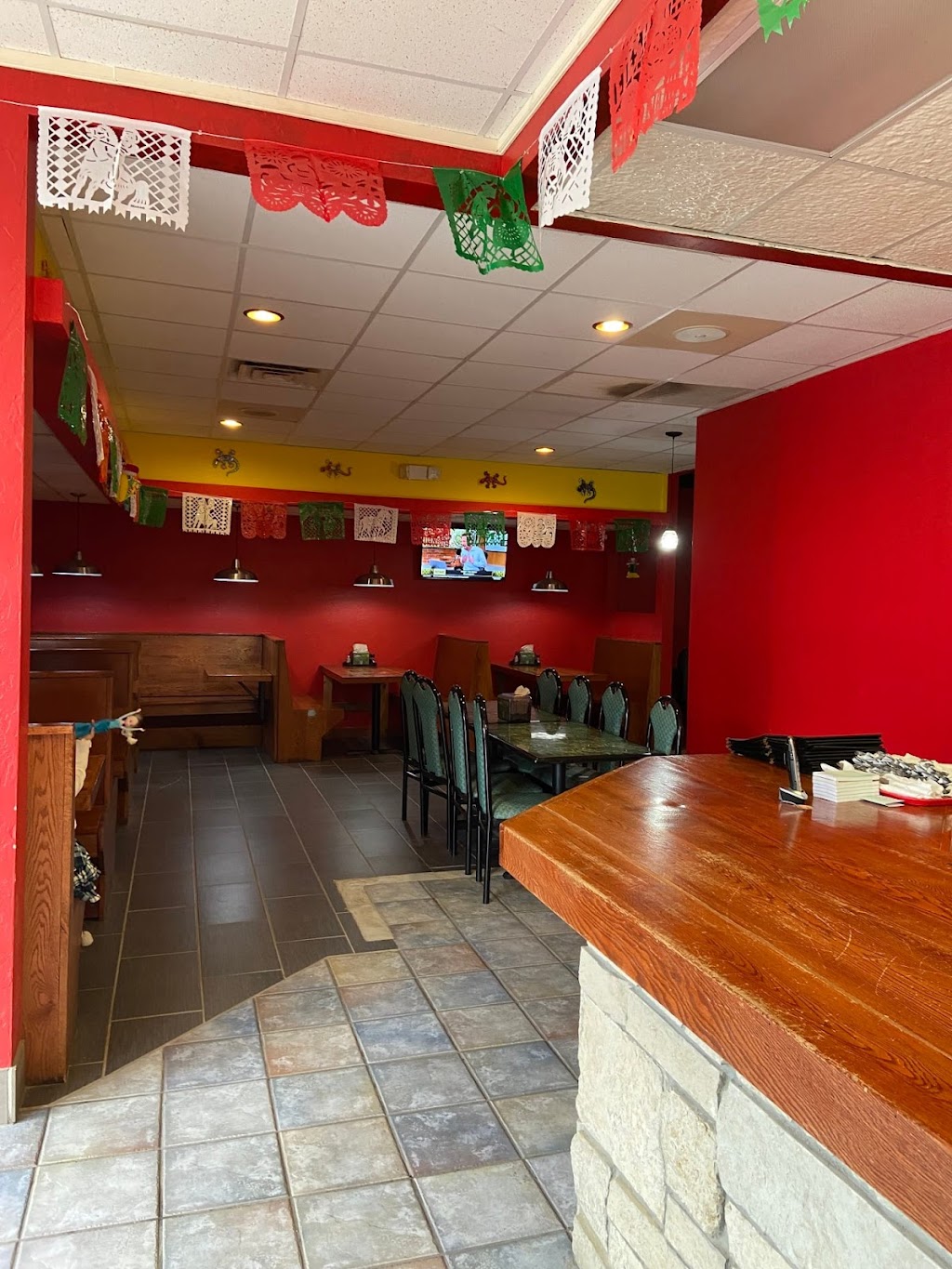 Los Mariachis Mex Restaurant | restaurant | 1102 Laramie St, Manhattan, KS 66502, USA | 7857755999 OR +1 785-775-5999