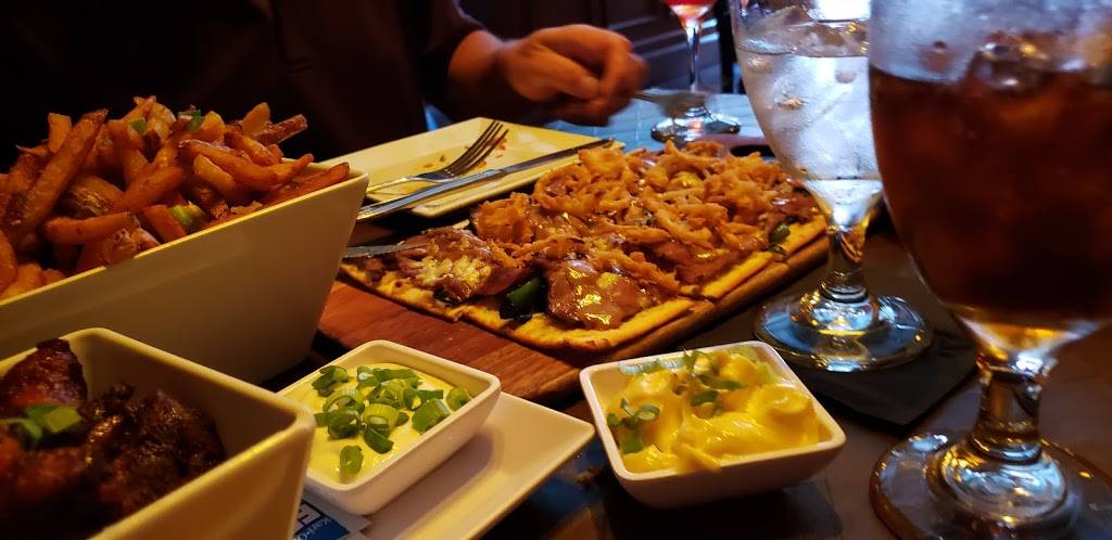 Chefs Table at the Edgewater & Tasting Room | restaurant | 99 W Plant St, Winter Garden, FL 34787, USA | 4072304837 OR +1 407-230-4837