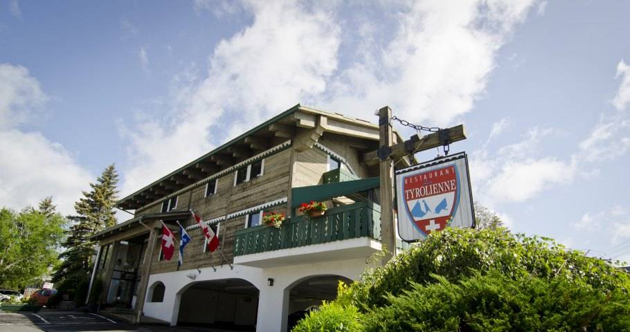 La Tyrolienne | restaurant | 2846 Rue Jules-Dallaire, Québec, QC G1V 2J8, Canada | 4186516905 OR +1 418-651-6905