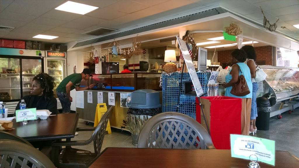 Tidewater Seafood | restaurant | 7483 Tidewater Dr, Norfolk, VA 23505, USA | 7575878888 OR +1 757-587-8888