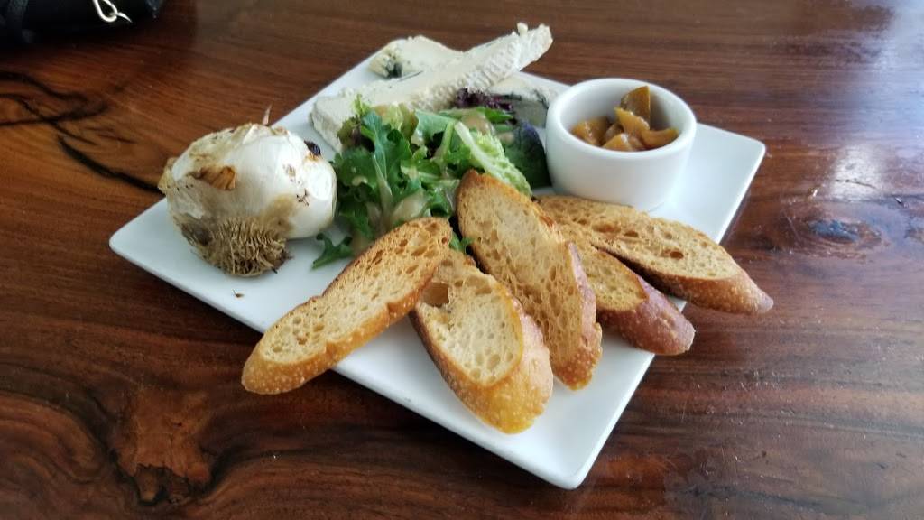 Salt & Pepper Restaurant | restaurant | 38 Main St, Tiburon, CA 94920, USA | 4154353594 OR +1 415-435-3594