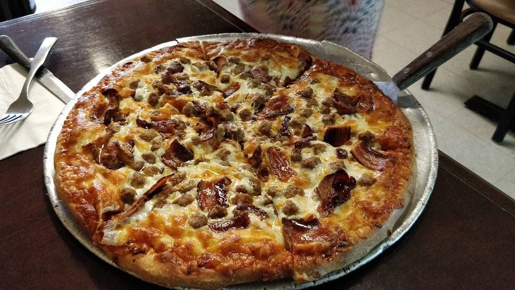 Metcalfe Pizza | restaurant | 8202 Victoria St, Metcalfe, ON K0A 2P0, Canada | 6138211509 OR +1 613-821-1509