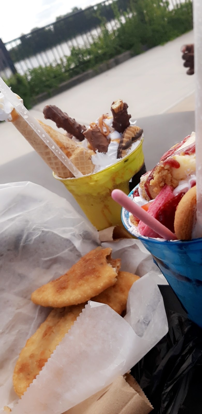 Pikoretas Frappe | restaurant | 2625 Main St, Springfield, MA 01107, USA | 4135236571 OR +1 413-523-6571