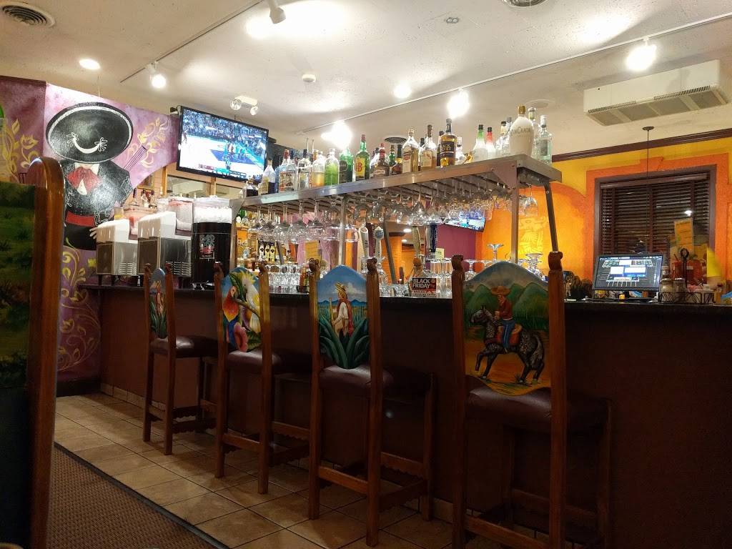Los Tres Amigos Hacienda | restaurant | 5010 W Saginaw Hwy, Lansing, MI 48917, USA | 5173270545 OR +1 517-327-0545
