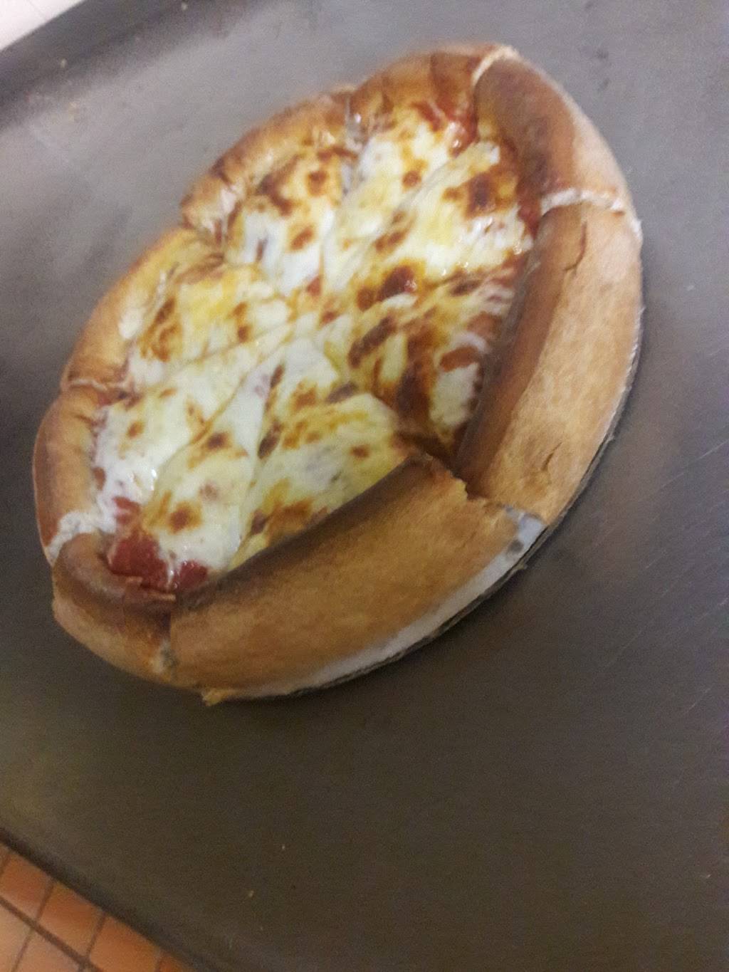 Giorginos Pizza | restaurant | 5723 W 63rd St, Chicago, IL 60638, USA | 7738383633 OR +1 773-838-3633