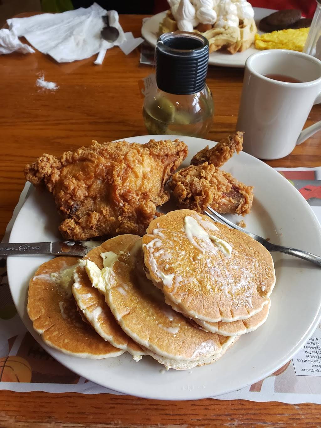 Aunt Sarahs Pancake House | bakery | 9010 Brook Rd, Glen Allen, VA 23060, USA | 8042690198 OR +1 804-269-0198