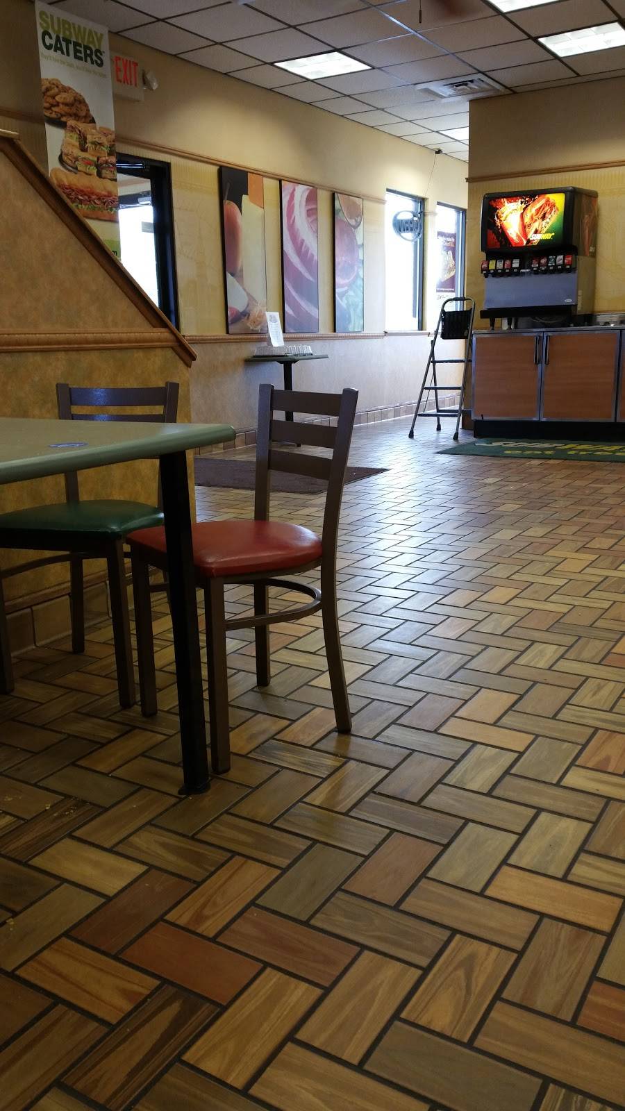 Subway | restaurant | 2200 Elmwood Ave, Lafayette, IN 47904, USA | 7654476373 OR +1 765-447-6373