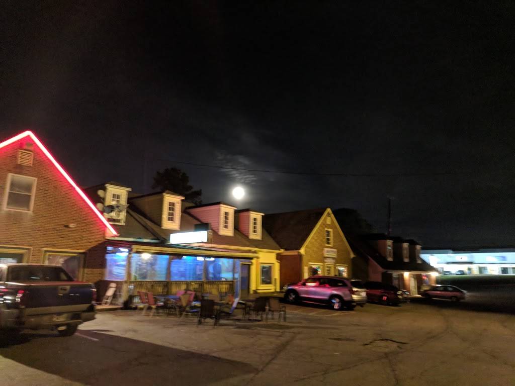 Montanas Bar & Grill | restaurant | 2995 Johnson Ferry Rd, Marietta, GA 30062, USA | 7709981314 OR +1 770-998-1314