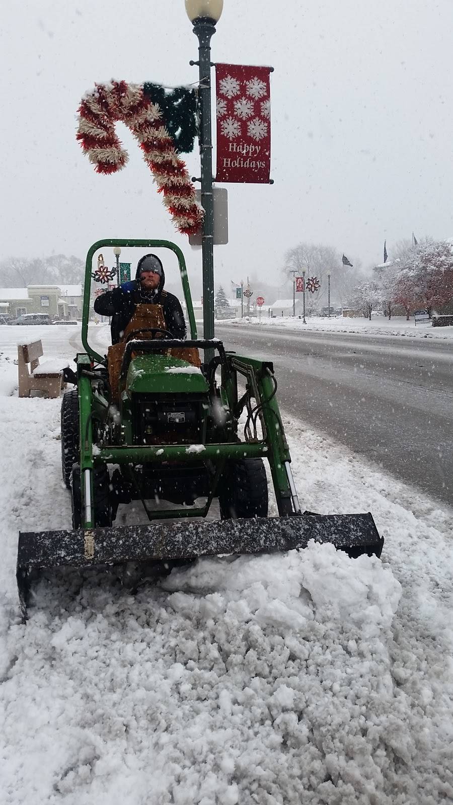 Spikes Lakeside Inn 2 | restaurant | 21 E Joliet St, Schererville, IN 46375, USA | 2193224444 OR +1 219-322-4444