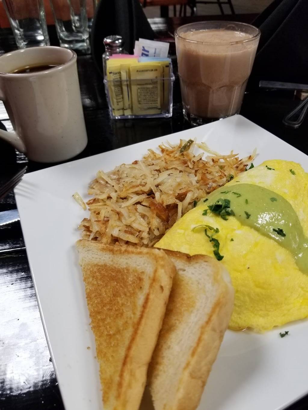 Chilakiles Restaurant | restaurant | 5600 National Turnpike, Louisville, KY 40214, USA | 5026322000 OR +1 502-632-2000