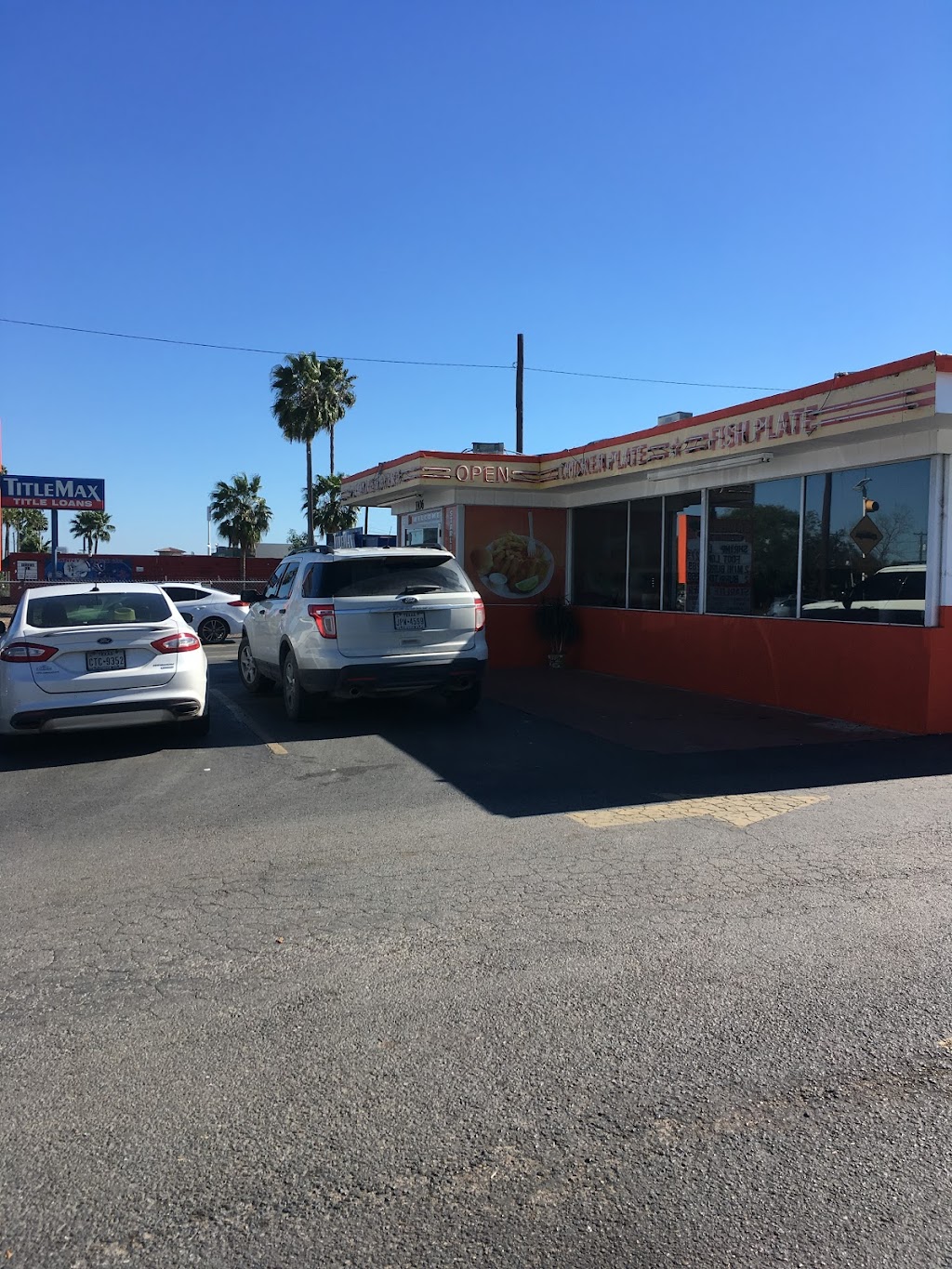 Starlite Burger | restaurant | 1106 E University Dr, Edinburg, TX 78539, USA | 9563838111 OR +1 956-383-8111