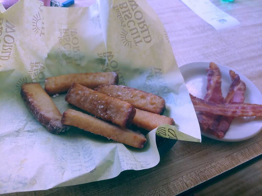 Tudors Biscuit World | restaurant | 104 Market St, Grantsville, WV 26147, USA | 3043549559 OR +1 304-354-9559