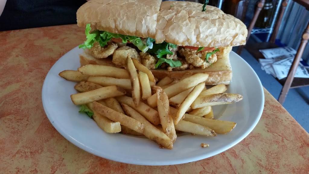 Chef Rons Gumbo Stop | restaurant | 2309 N Causeway Blvd, Metairie, LA 70001, USA | 5048352022 OR +1 504-835-2022