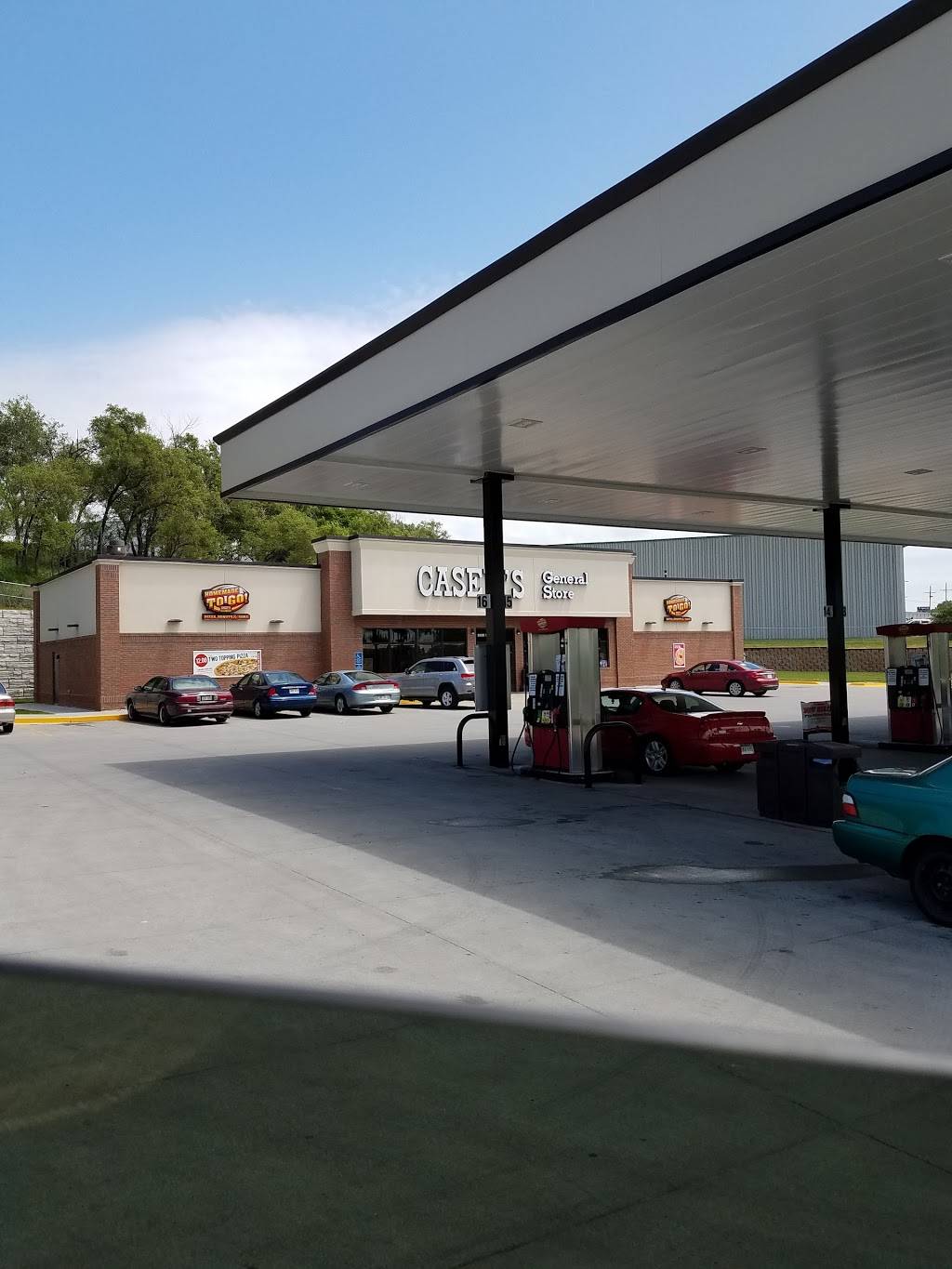 Caseys | meal takeaway | 5920 F St, Omaha, NE 68117, USA | 4027348091 OR +1 402-734-8091