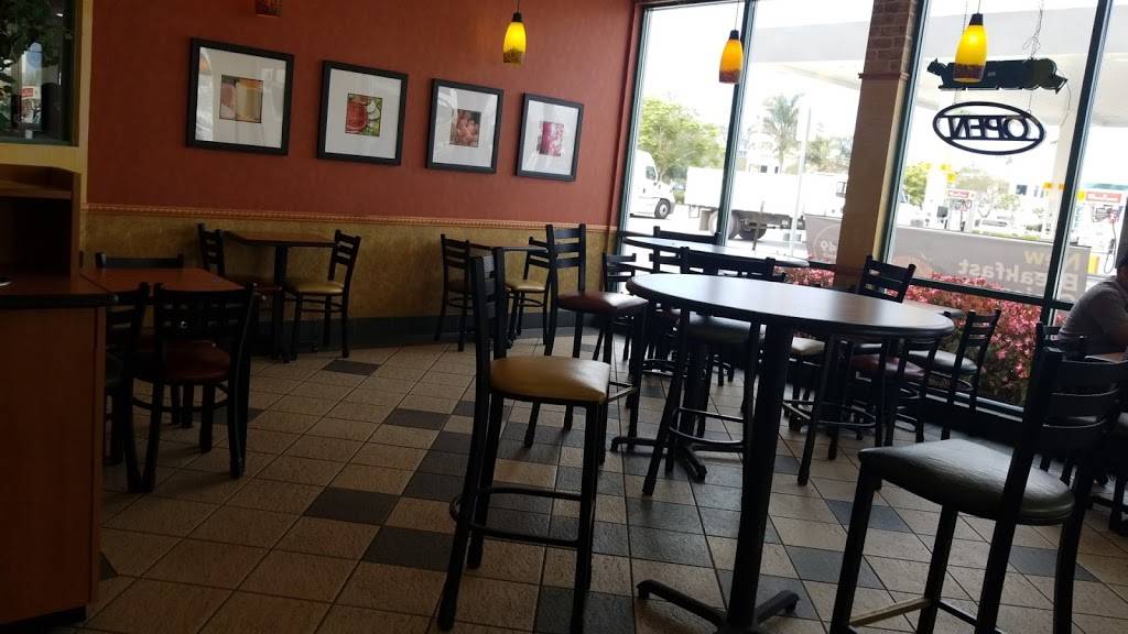 Subway | restaurant | 200 N Del Norte Blvd Unit B, Oxnard, CA 93030, USA | 8054856220 OR +1 805-485-6220
