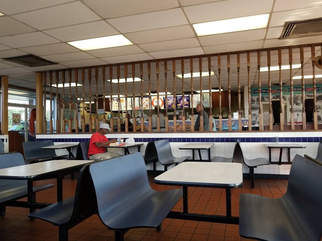 Zesto | restaurant | 151 Forest Pkwy, Forest Park, GA 30297, USA | 4043660564 OR +1 404-366-0564