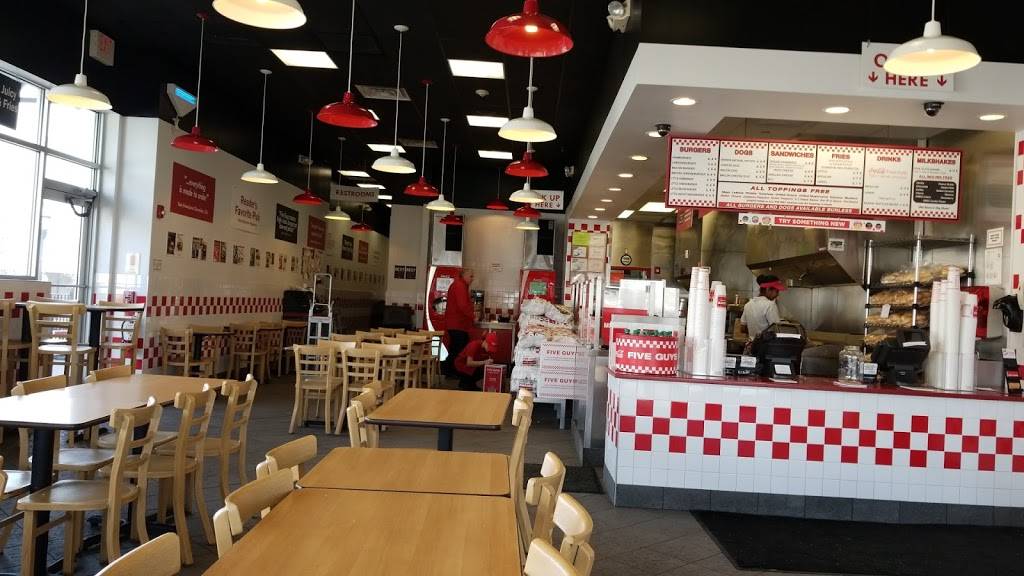 Five Guys | meal takeaway | 301 Bayonne Crossing Way, Bayonne, NJ 07002, USA | 2014360300 OR +1 201-436-0300