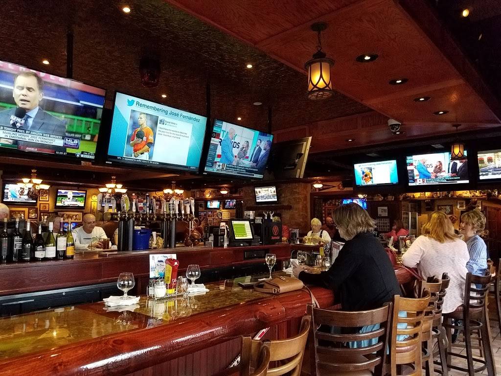 Morettis Ristorante & Pizzeria Bartlett | restaurant | 1175 W Lake St, Bartlett, IL 60103, USA | 6308374992 OR +1 630-837-4992