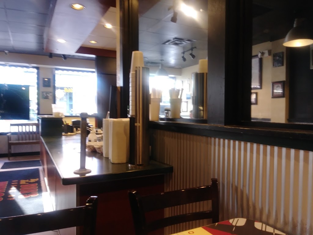 Big Shot Bobs House of Wings - South Side | restaurant | 1324 E Carson St, Pittsburgh, PA 15203, USA | 4123817468 OR +1 412-381-7468