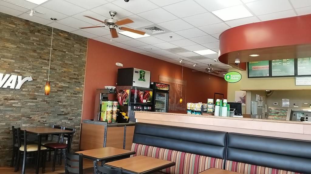 Subway | restaurant | 10401 Belle Creek Blvd, Henderson, CO 80640, USA | 3032884328 OR +1 303-288-4328