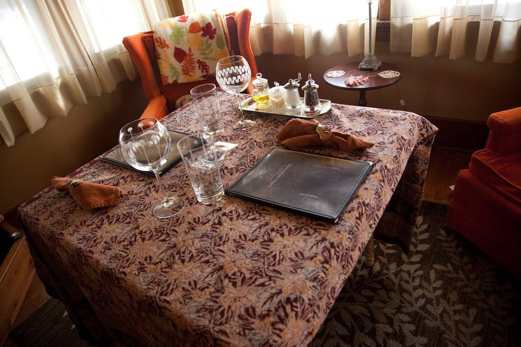 Turning Leaf Massage And Spa | restaurant | 1531 19th Ave, Moline, IL 61265, USA | 3097571111 OR +1 309-757-1111