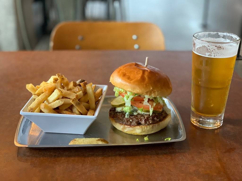 Feed Co. Burgers | restaurant | 1190 24th Ave, Seattle, WA 98122, USA | 2067266000 OR +1 206-726-6000