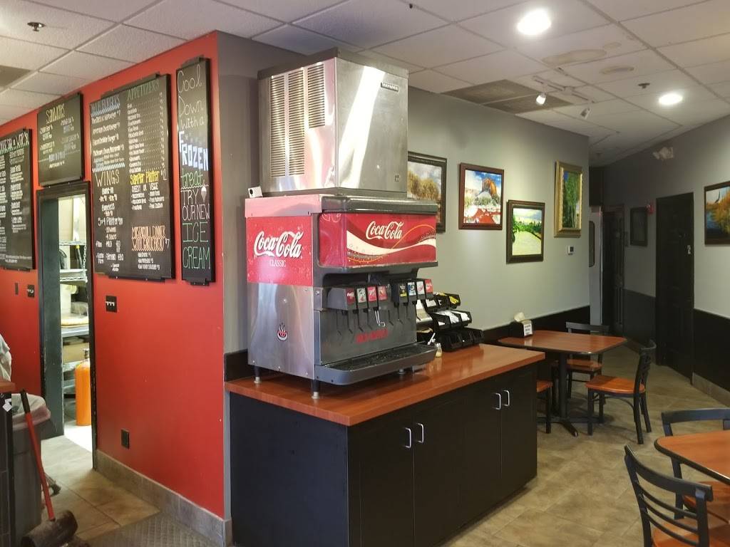 Panhandlers Pizza | restaurant | 349 Barrington Rd #5, Wauconda, IL 60084, USA | 8474877770 OR +1 847-487-7770