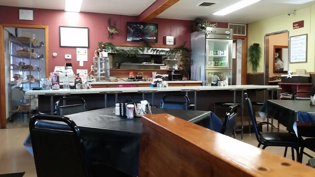 Bucks N Berries Family Restaurant | restaurant | 1699 State Rd 80, Babcock, WI 54413, USA | 7158842810 OR +1 715-884-2810