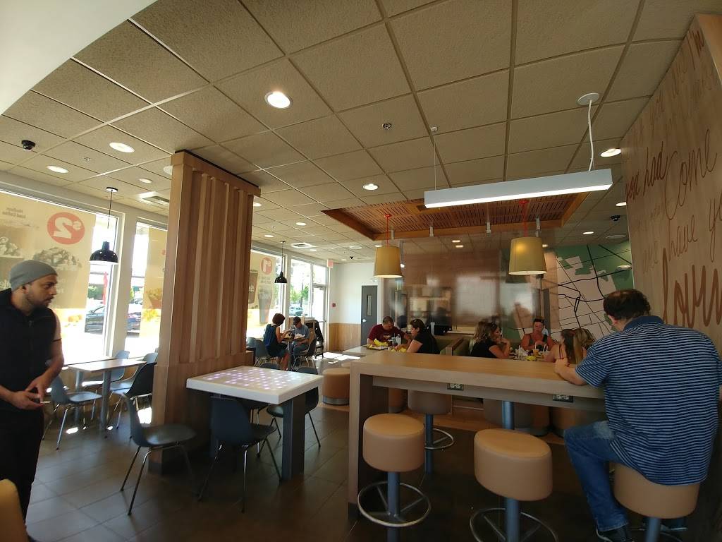 McDonalds | cafe | 624 Contra Costa Blvd, Pleasant Hill, CA 94523, USA | 9256772121 OR +1 925-677-2121