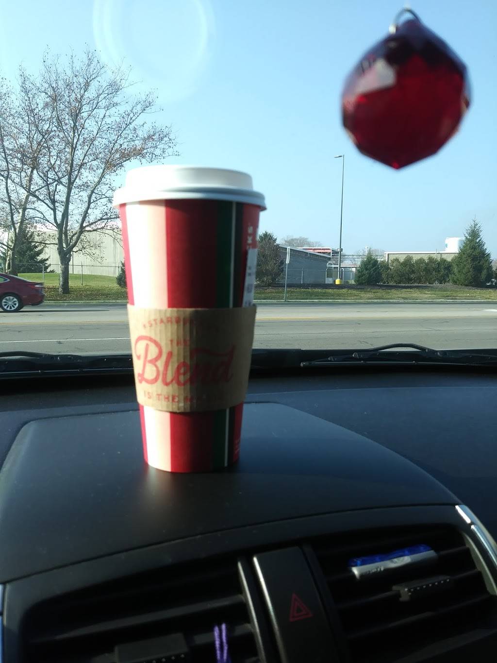 Starbucks | cafe | 1585 N National Rd, Columbus, IN 47201, USA | 8123140934 OR +1 812-314-0934