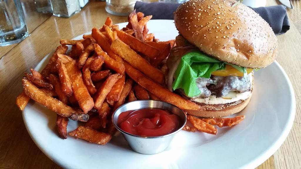 Uncommon Ground | restaurant | 1401 W Devon Ave, Chicago, IL 60660, USA | 7734659801 OR +1 773-465-9801