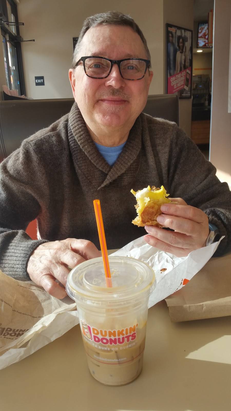 Dunkin Donuts | cafe | 5560 E 7th St, Long Beach, CA 90804, USA | 5624945105 OR +1 562-494-5105