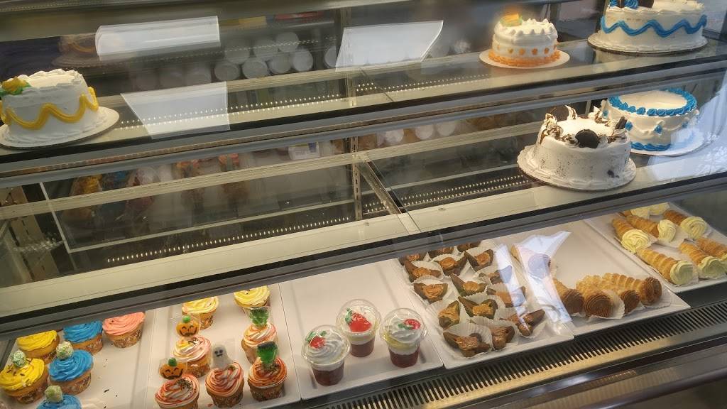 La Sultana Bakery | bakery | 40 Maverick Square, East Boston, MA 02128, USA | 6175689999 OR +1 617-568-9999