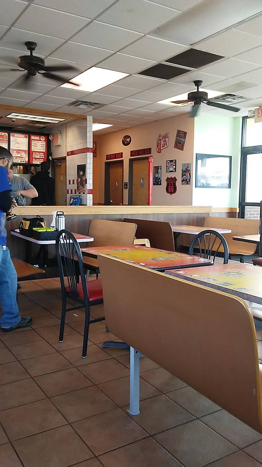 Julians Burgers and More | restaurant | 5500 Central Ave SW, Albuquerque, NM 87105, USA | 5054334892 OR +1 505-433-4892