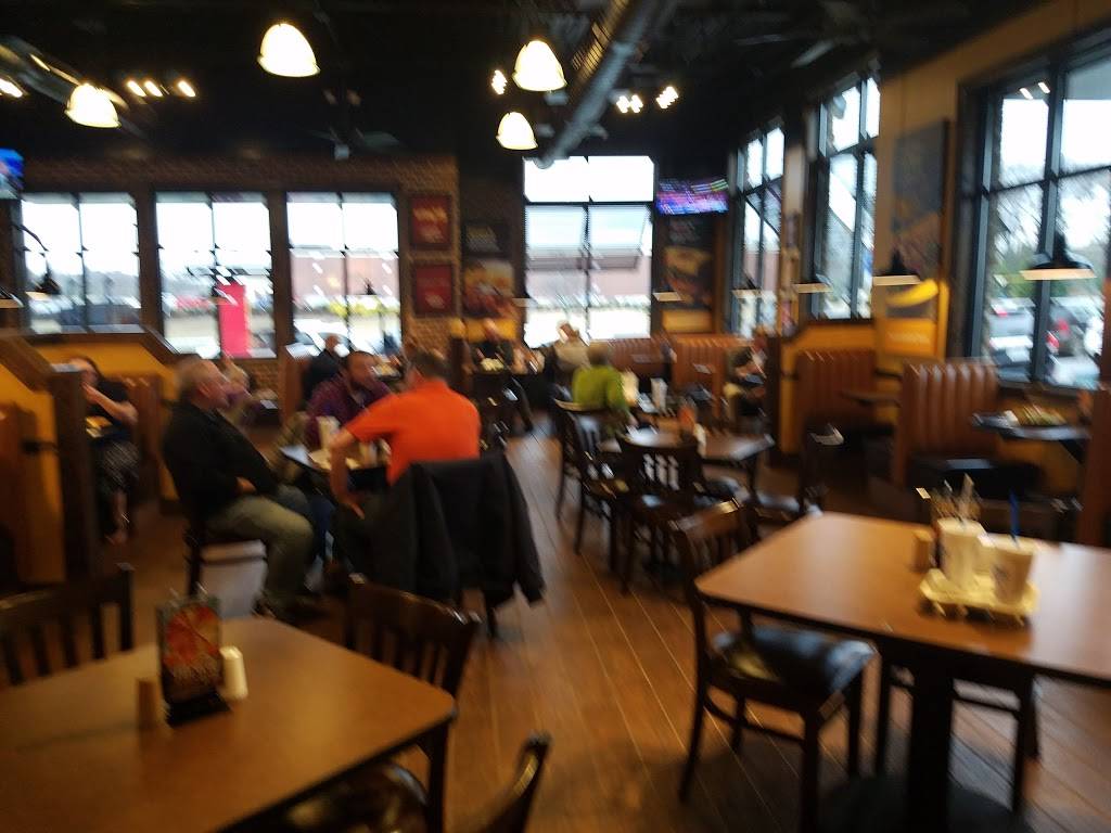 Zaxbys Chicken Fingers & Buffalo Wings | restaurant | 158 N Cedar Bluff Rd, Knoxville, TN 37923, USA | 8653949542 OR +1 865-394-9542