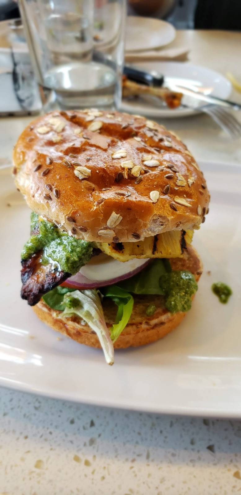 The Counter | restaurant | 2580 W El Camino Real, Mountain View, CA 94040, USA | 6509482333 OR +1 650-948-2333