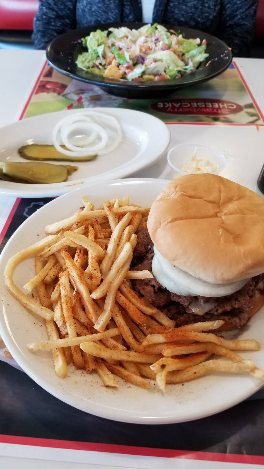 Steak n Shake (Temporarily Closed) | restaurant | 7350 Gravois Ave, St. Louis, MO 63116, USA | 3143529264 OR +1 314-352-9264