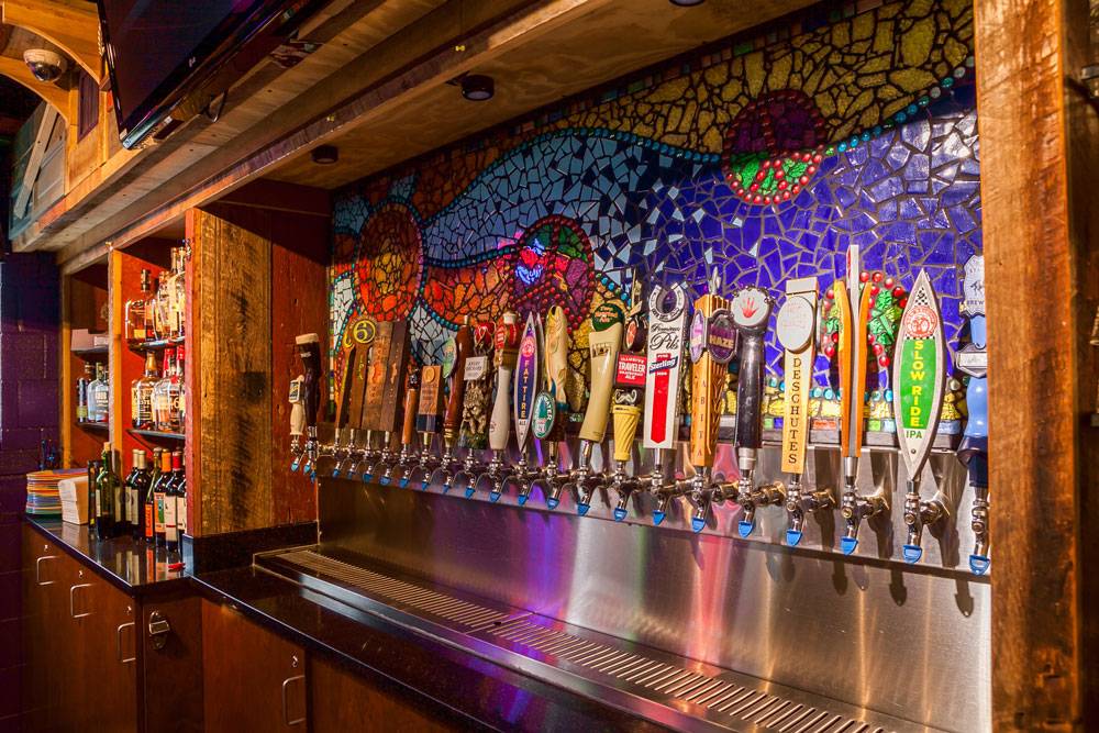 Mellow Mushroom | meal takeaway | 503 S Upper St, Lexington, KY 40508, USA | 8592816111 OR +1 859-281-6111