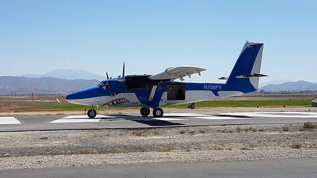 Skydive Perris | restaurant | 2091 Goetz Rd, Perris, CA 92570, USA | 9516571664 OR +1 951-657-1664