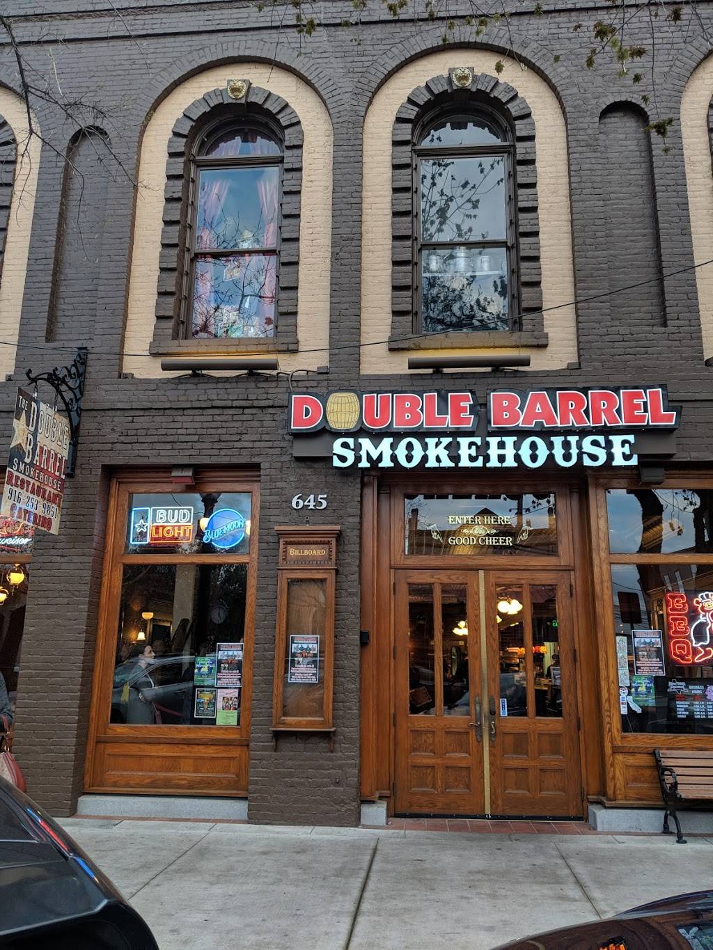 Double Barrel Smoke House | restaurant | 645 5th St, Lincoln, CA 95648, USA | 9162539851 OR +1 916-253-9851
